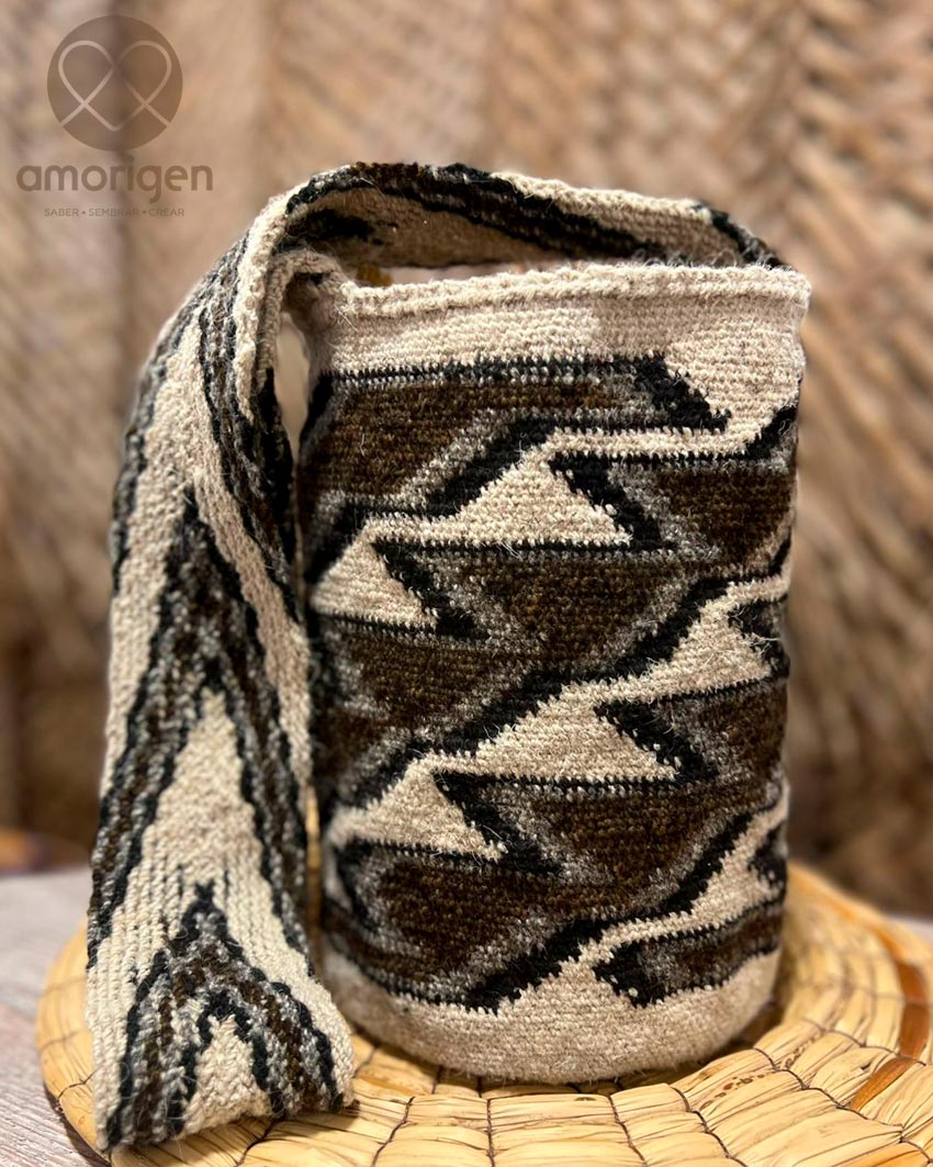 MOCHILA ARHUACA MEDIANA - RELÁMPAGO