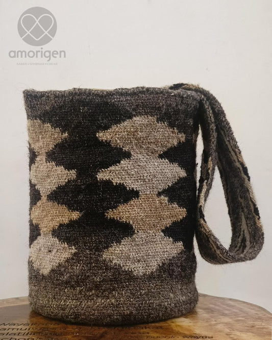 MOCHILA ARHUACA GRANDE - TELAR VERTICAL DE ESTACAS